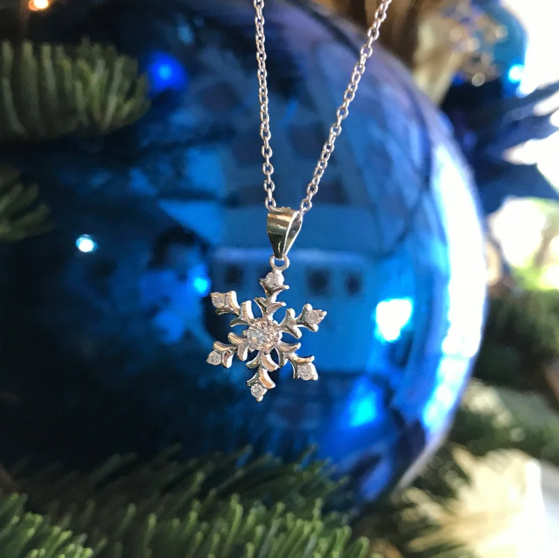 zodiac necklaces for women -7 Stone Classic Snowflake Necklace