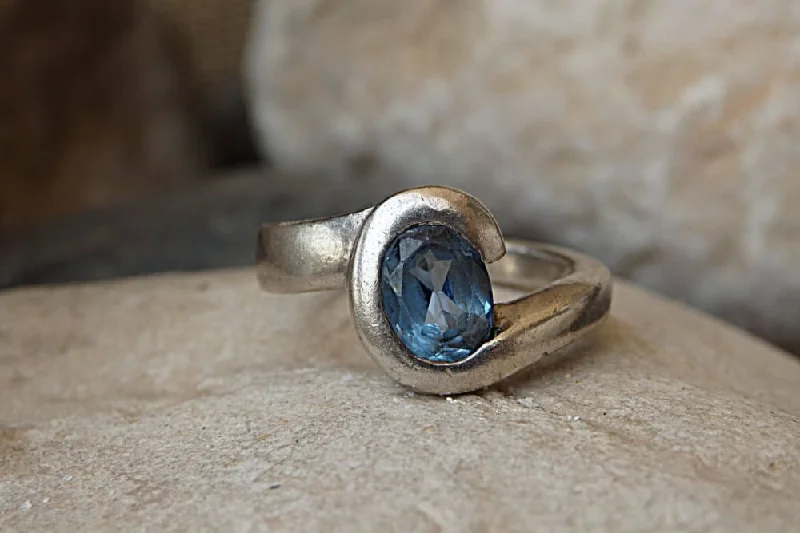 floral engagement rings for women -Blue Topaz Ring