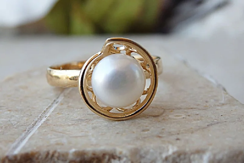 trendy rings for women -Solitaire Pearl Ring