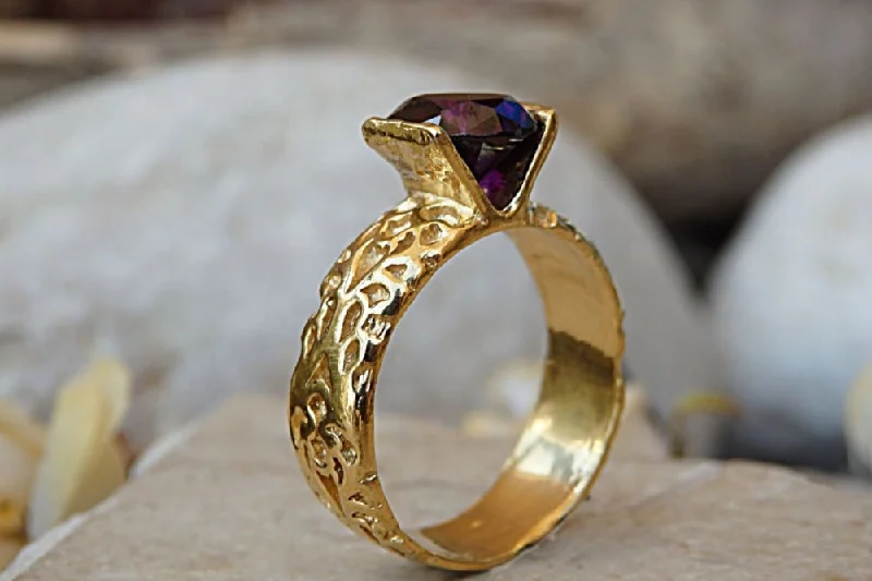 round-cut rings for women -Purple stone Ring