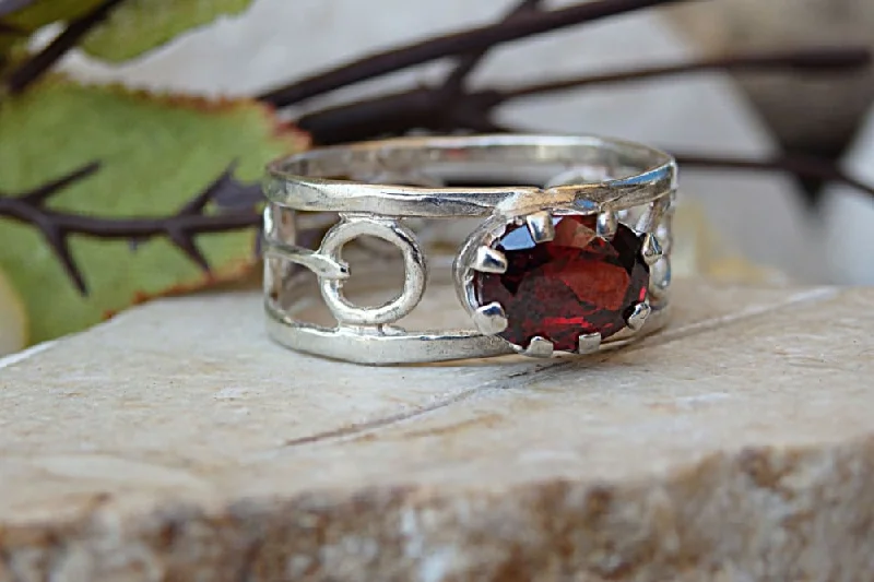 contemporary wedding rings for women -Garnet Ring