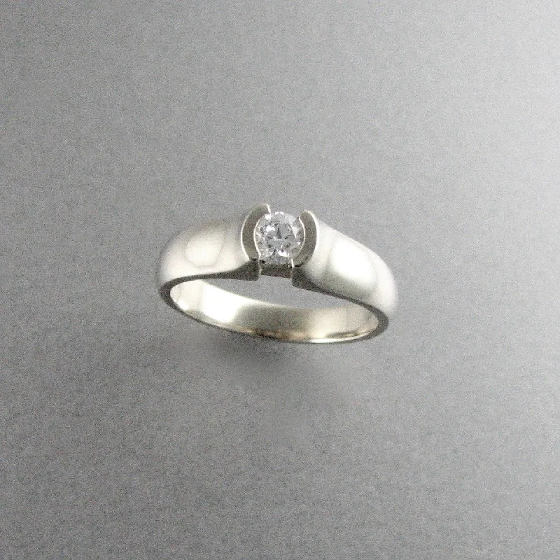 custom promise rings -Omega 3 Ring