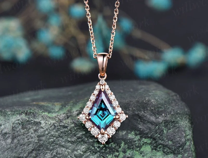 diamond necklaces for women -Kite cut alexandrite necklace unique halo snowdrift moissanite necklace pendant rose gold women mother bridal promise anniversary gift