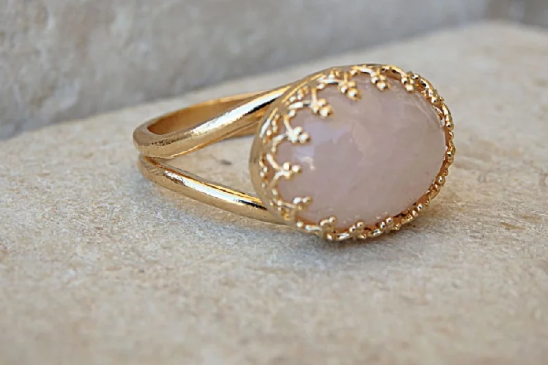 classic diamond rings for women -Rose Quartz Ring