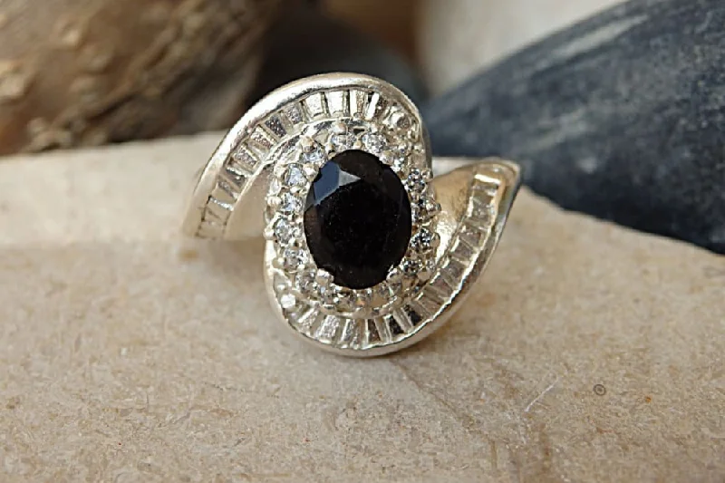 trendy rings for women -Onyx Stone Ring