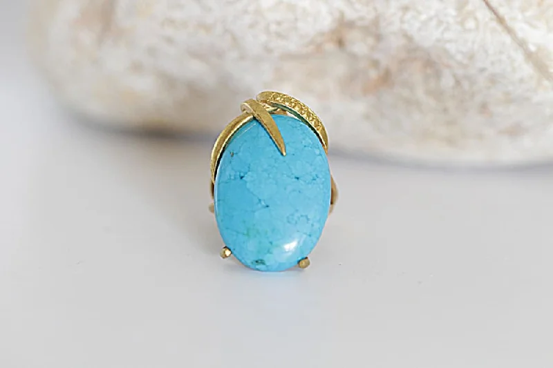 princess-cut engagement rings for women -Oval Turquoise Ring