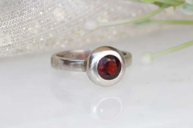 sapphire rings for women -SILVER GARNET RING