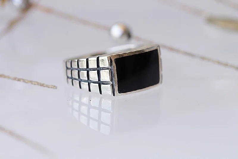 birthstone rings for women -BLACK ONYX RING