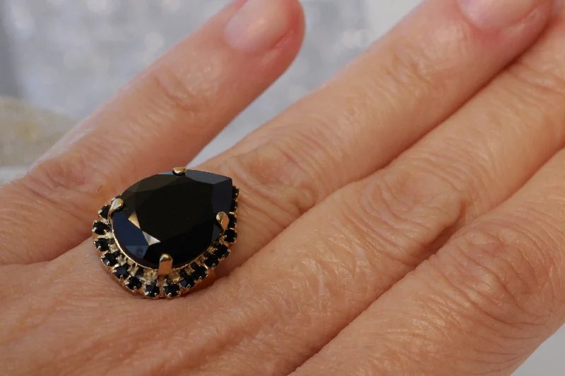 diamond-encrusted rings for women -BLACK STONE RING