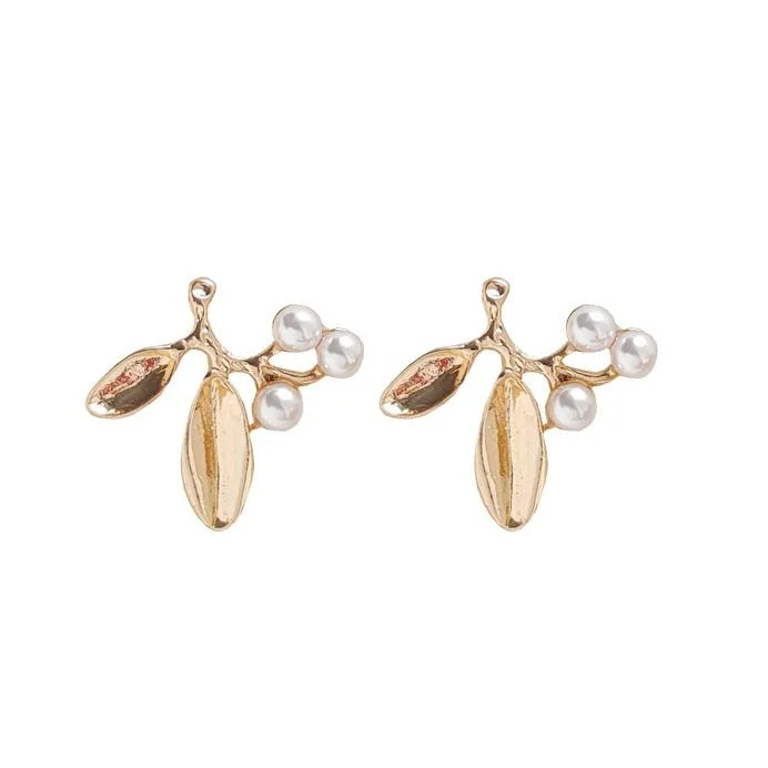 luxury pearl earrings for women -White Pearl Leaf Invisible Clip On Earrings