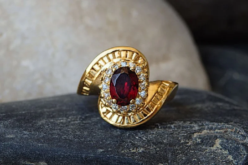 elegant engagement rings -Garnet Ring