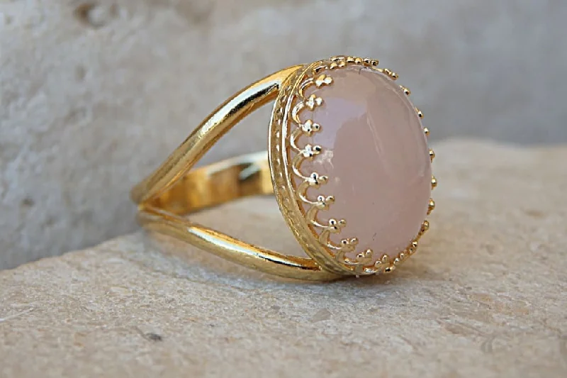 contemporary wedding rings for women -Rose Quartz Ring