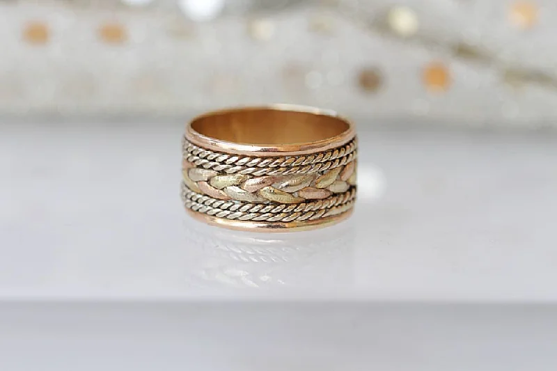 vintage wedding bands for women -GOLD WEDDING RING